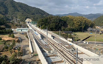 西九州新幹線長崎～諫早間に位置する経ヶ岳（きょうがたけ）トンネル付近。2019年6月に貫通している。2021年3月。
