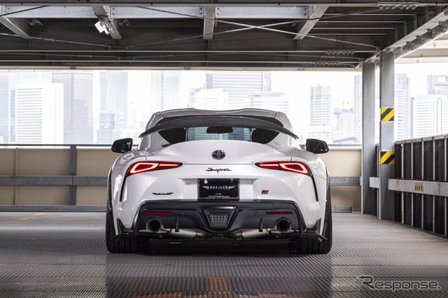 ARTISAN SPIRITS BLACK LABEL.Step2 TOYOTA SUPRA BODY KIT