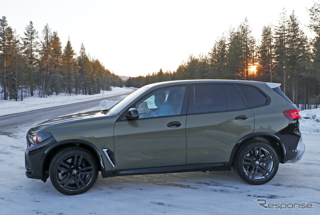 BMW X5M 改良新型プロトタイプ(スクープ写真)