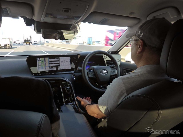 トヨタ「Advanced Drive」でハンズオフ走行を体験