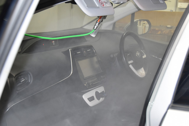【車室内の消臭・除菌やってみた!】喫煙車 vs プロショップが行う消臭除菌の戦い