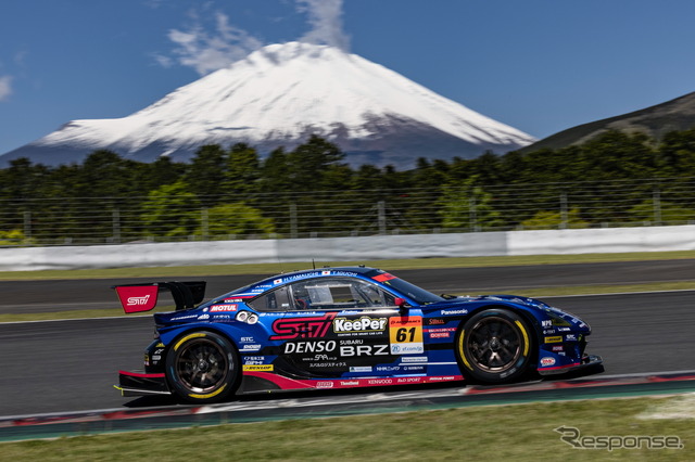 GT300クラスポールポジションの#61 SUBARU BRZ R&D SPORT(井口卓人/山内英輝)