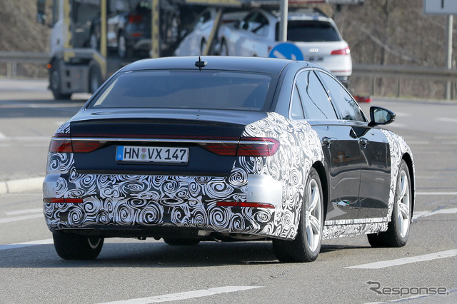 アウディ A8 改良新型プロトタイプ(スクープ写真)
