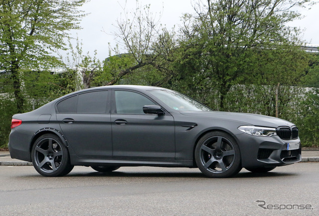 BMW M5 謎のプロトタイプ車両(スクープ写真)