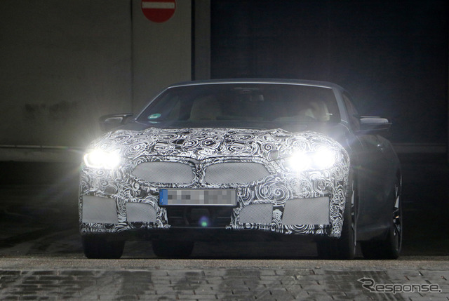 BWM 8シリーズ カブリオレ 改良新型プロトタイプ(スクープ写真)