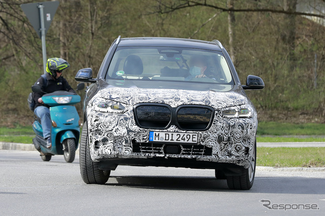 BMW iX3 改良新型 プロトタイプ スクープ写真