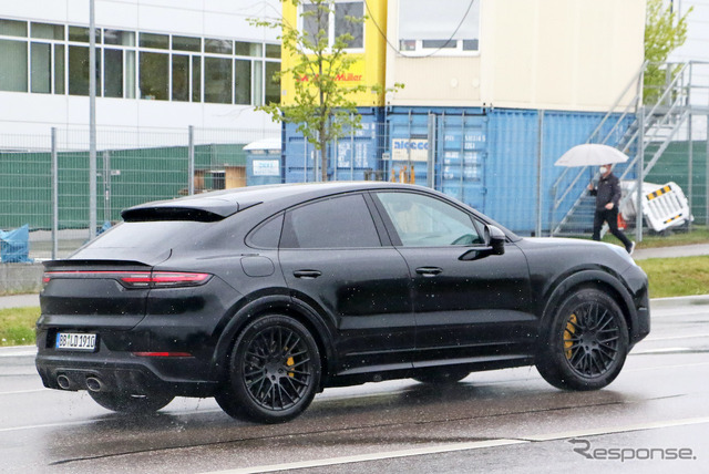 ポルシェ カイエンクーペ 改良新型プロトタイプ(スクープ写真)