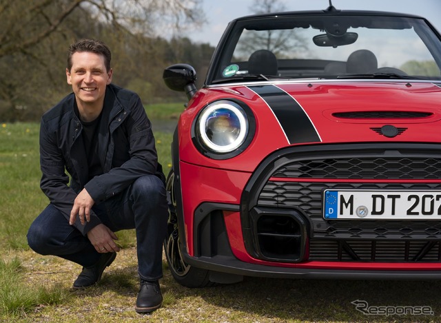 MINI コンバーチブル 改良新型とMINIブランドを統括するベルント・ケルバー氏