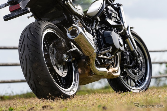 ブリヂストン「BATTLAX SPORT TOURING T32」
