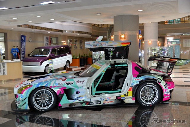 埼玉自動車大学校「公開授業+旧車・スーパーカー展示」