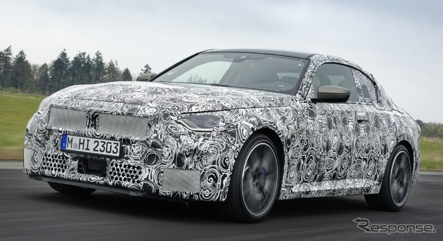 BMW 2シリーズ・クーペ 次期型のプロトタイプ(M240i xDriveクーペ)