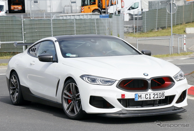 BMW M8をベースとした謎の開発車両(スクープ写真)