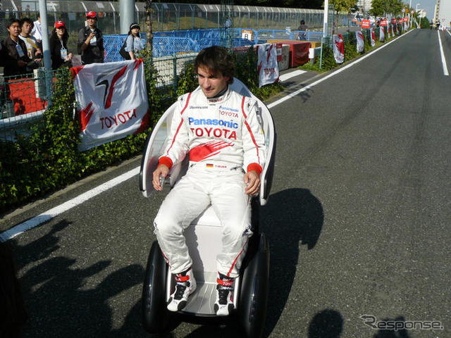 【トヨタF1お台場イベント】グロック&可夢偉がトヨタサウンドも高らかに
