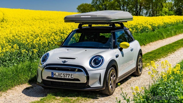 純正ルーフテントを装着したMINI『ハッチバック』のEV