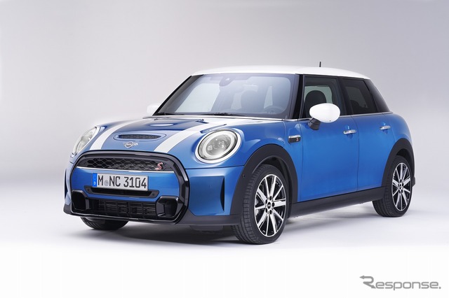 MINI 5ドア 改良新型