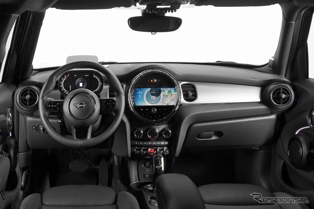 MINI 5ドア 改良新型
