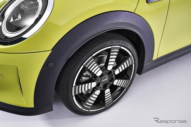 MINI コンバーチブル 改良新型