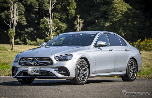 メルセデスベンツ Eクラスセダン(E200スポーツ)