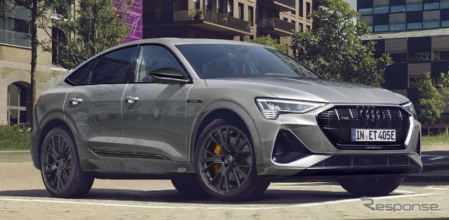 アウディ e-tron スポーツバック の2022年モデルの「Sラインブラックエディション」