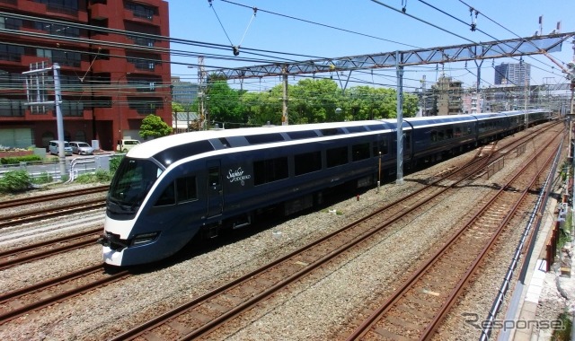 JR東日本E261系