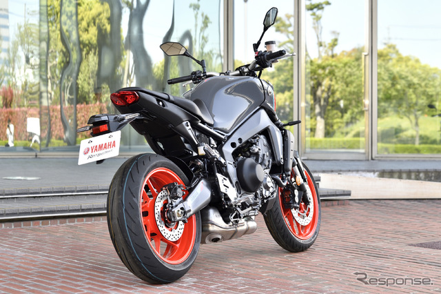 ヤマハ MT-09 新型(欧州仕様)