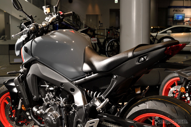 ヤマハ MT-09 新型(欧州仕様)