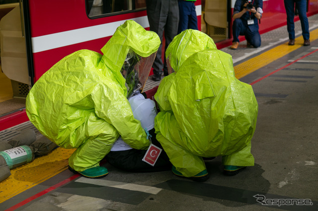 京浜急行の鉄道に対する妨害対策訓練