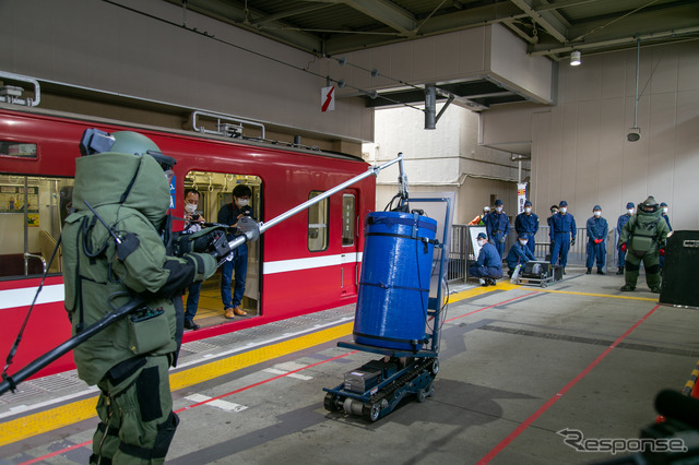 京浜急行の鉄道に対する妨害対策訓練