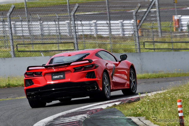シボレー コルベット 新型(クーペ 3LT)