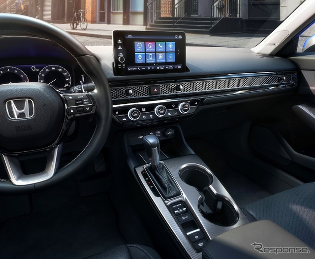 ホンダ・シビックセダン新型北米仕様