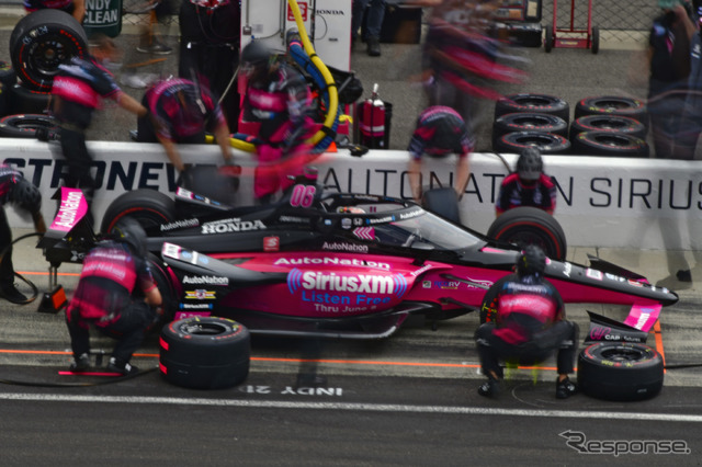 第105回インディ500で優勝した#06 カストロネベス(写真は現地28日の走行)。