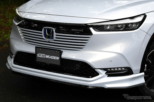 ホンダ ヴェゼル 新型(無限アクセサリー装着車)