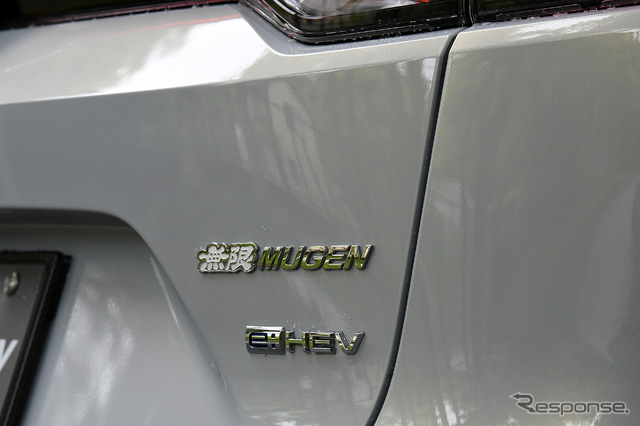 ホンダ ヴェゼル 新型(無限アクセサリー装着車)