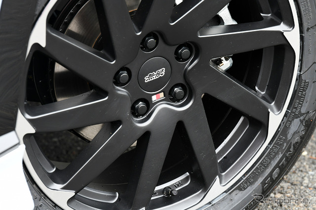 ホンダ ヴェゼル 新型(無限アクセサリー装着車)
