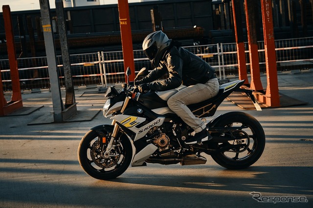 BMW S1000R