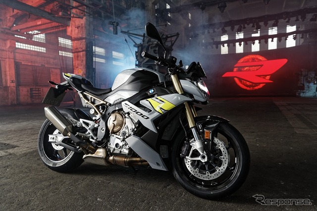 BMW S1000R