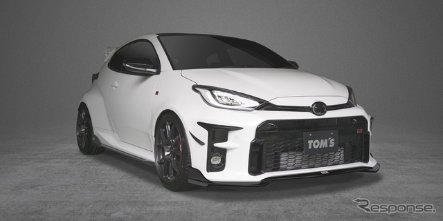 TOM'S GR YARIS フロントビュー