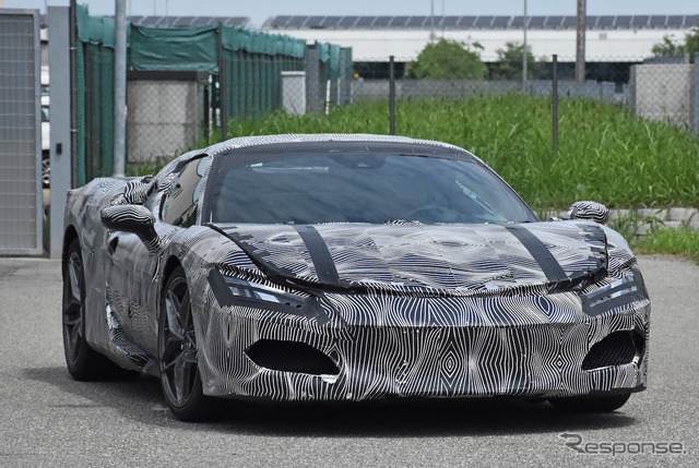 V6エンジンを52年ぶりに搭載するフェラーリの新型プラグインハイブリッド(スクープ写真)