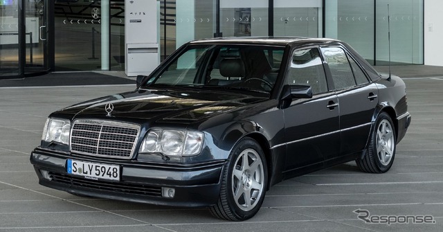 メルセデスベンツ E500