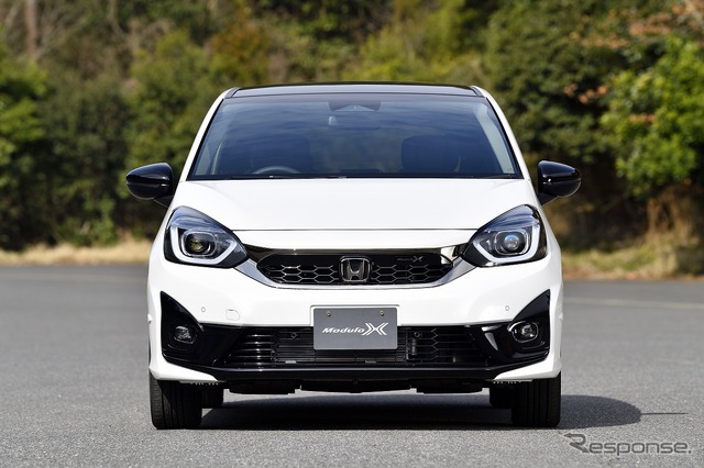 ホンダ フィット e:HEV モデューロX