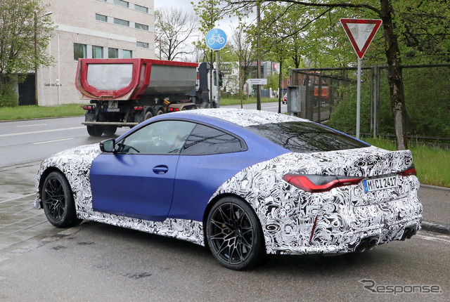 BMW M4クーペをベースとしたプロトタイプ(スクープ写真)