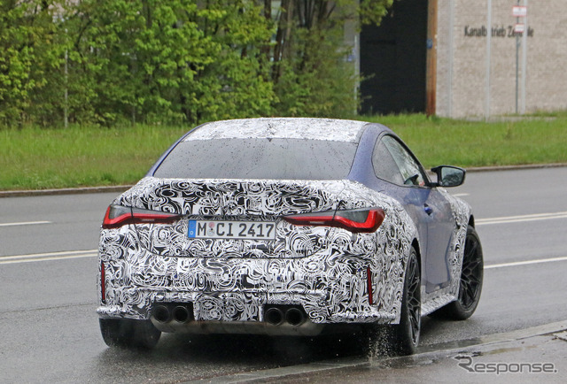 BMW M4クーペをベースとしたプロトタイプ(スクープ写真)