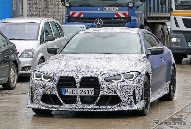 BMW M4クーペをベースとしたプロトタイプ(スクープ写真)