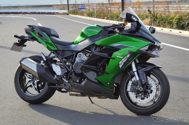 カワサキ Ninja H2 SX SE+