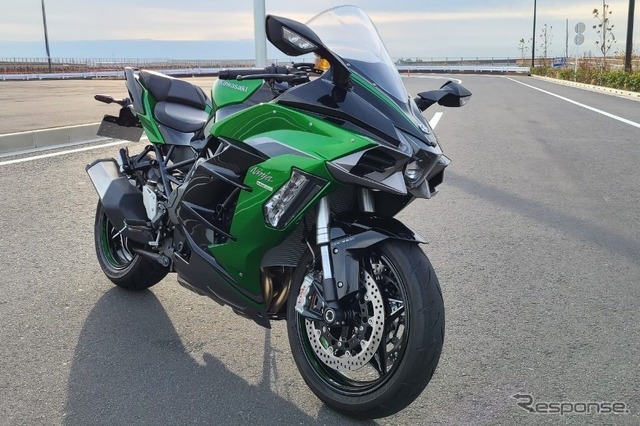 カワサキ Ninja H2 SX SE+