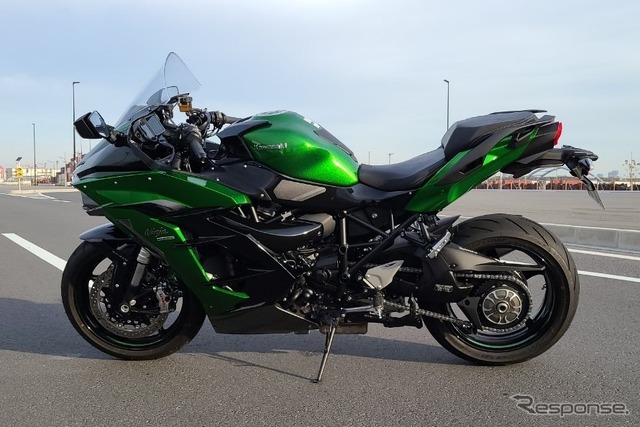 カワサキ Ninja H2 SX SE+