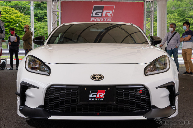 惹き付けられる個性を放つトヨタカスタマイジング&デベロップメントGR 86に注目
