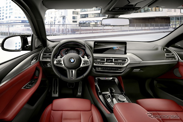 BMW X4 改良新型の「M40i」