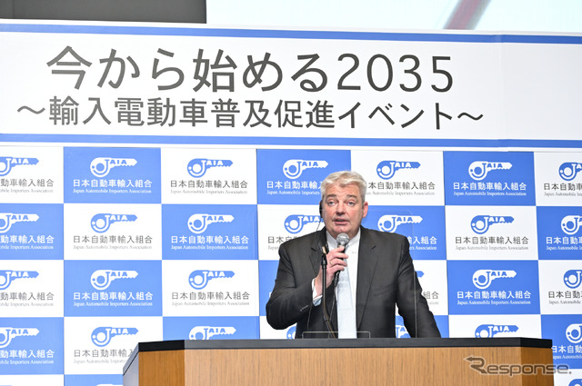 日本自動車輸入組合(JAIA)理事長であるティル シェア氏