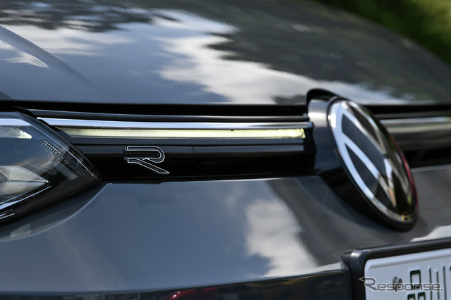 VW ゴルフ 新型(eTSI R-Line)